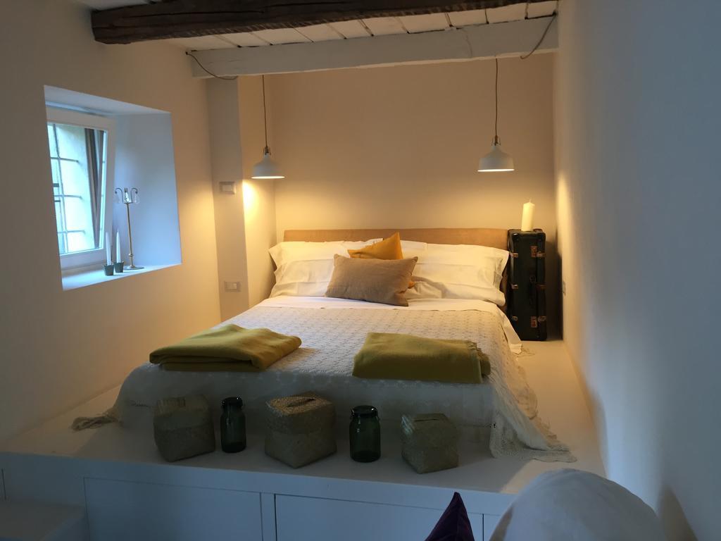 B&B Valle Spluga Il Pertugio Chiavenna Ruang foto