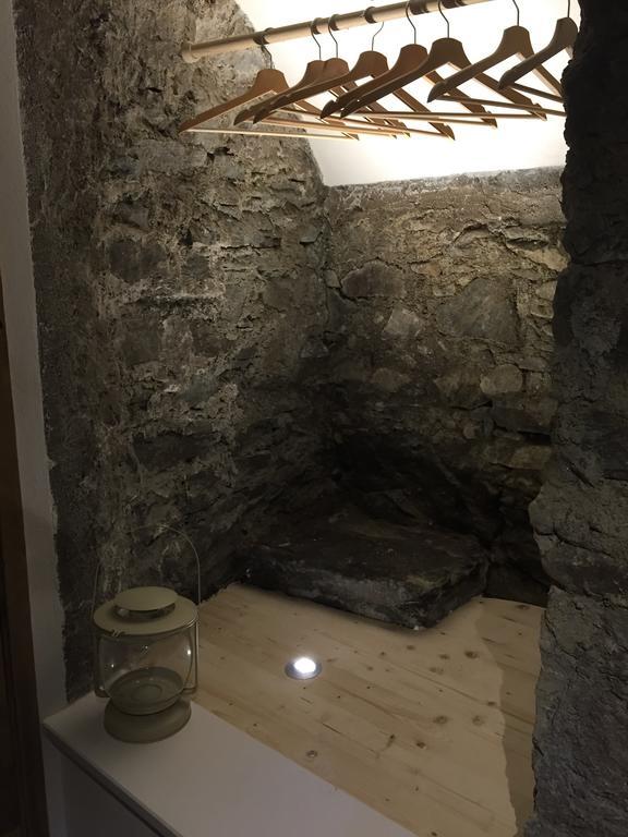 B&B Valle Spluga Il Pertugio Chiavenna Bagian luar foto