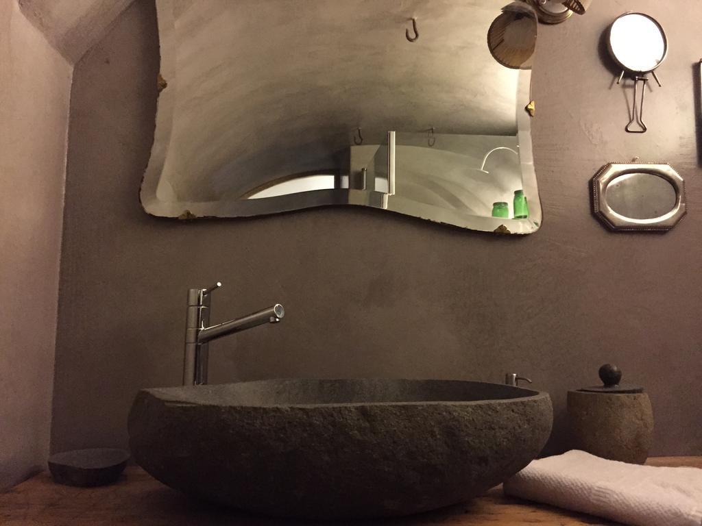B&B Valle Spluga Il Pertugio Chiavenna Ruang foto